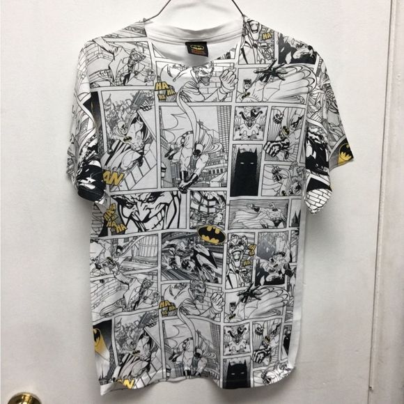 Batman Comic Book T-Shirt size Small AOP All Over Print - Picture 4 of 9